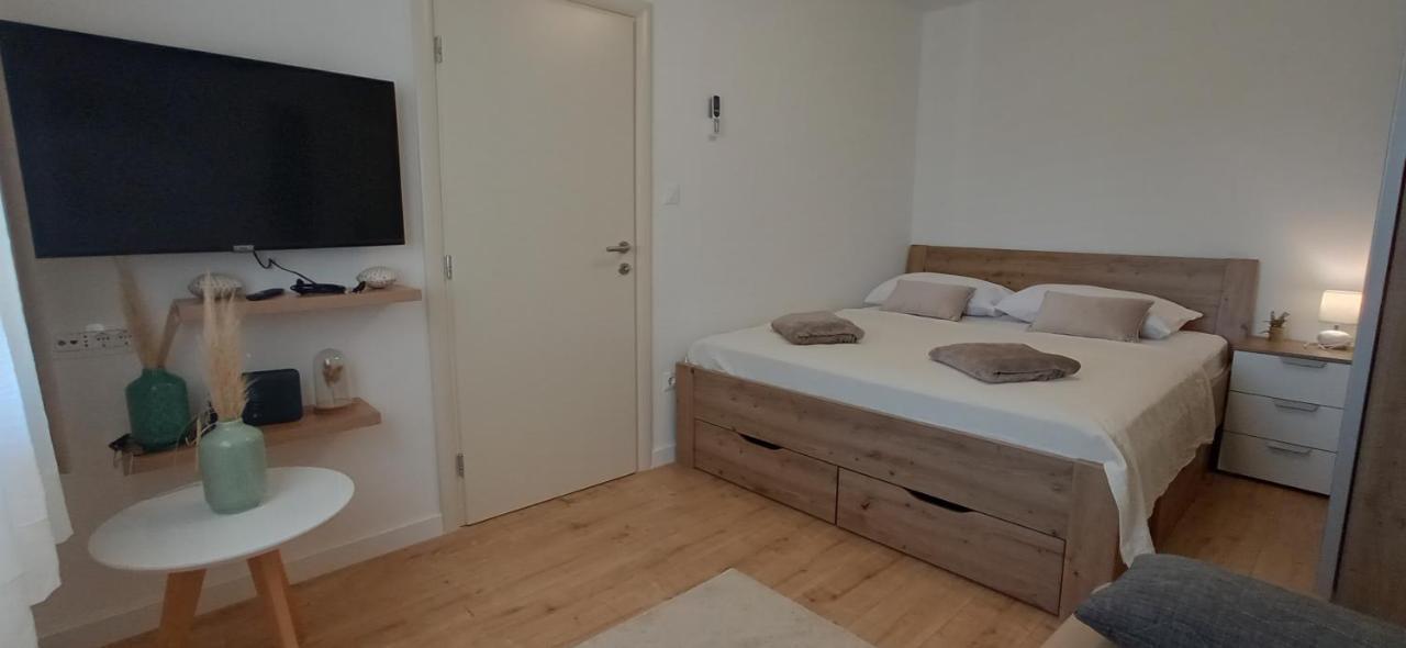 Holiday Home Peran Grebaštica Екстериор снимка